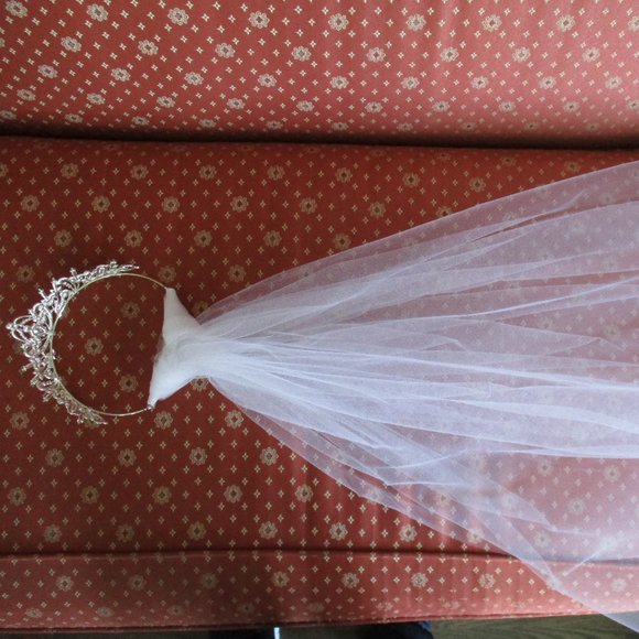 Bridal Crown Veil Headpiece-Elbow Length-White - Picture 1 of 6